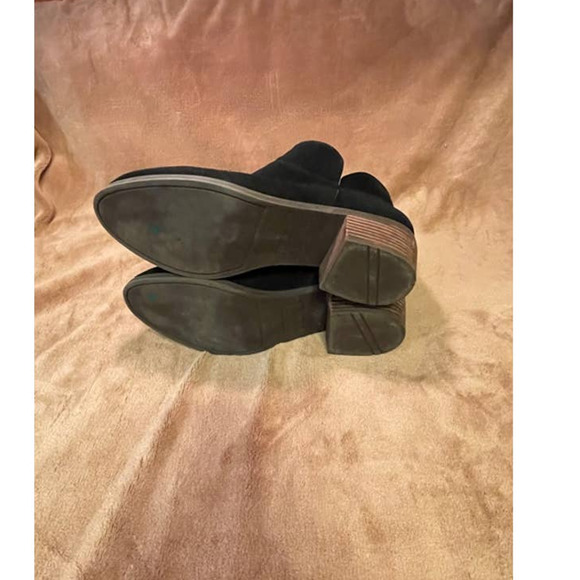 Crown Vintage Black Suede Ankle Boots- Size 9.5 - Picture 2 of 4